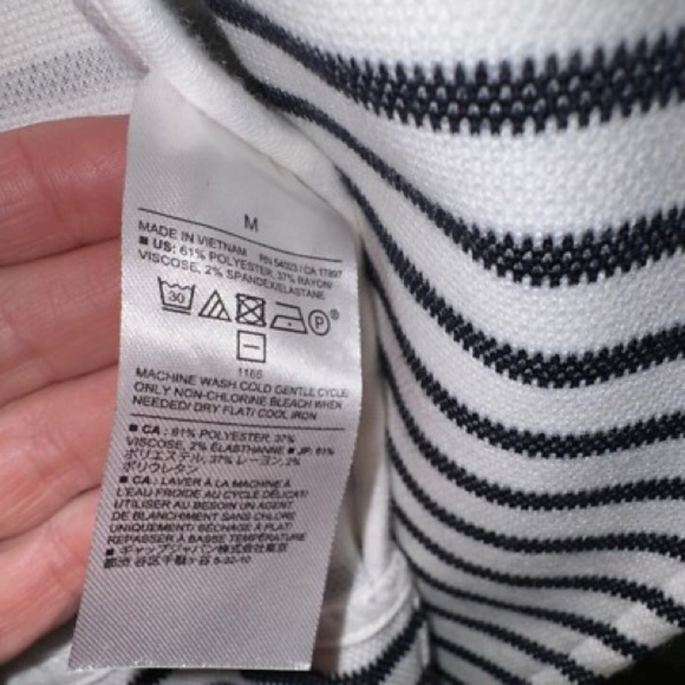 Banana Republic Black and White Striped Blazer - Picture 6 of 8